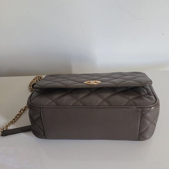 Tory Burch Quilted Shoulder Bag in Brown with Gold Chain - Picture 11 of 13